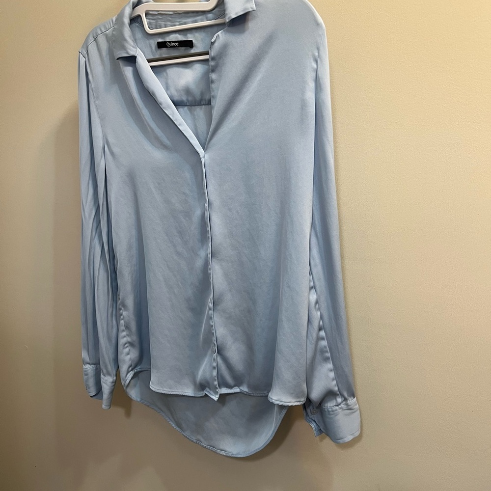 Quince Pale Blue Silk light weight flowy button up V neck Size S
